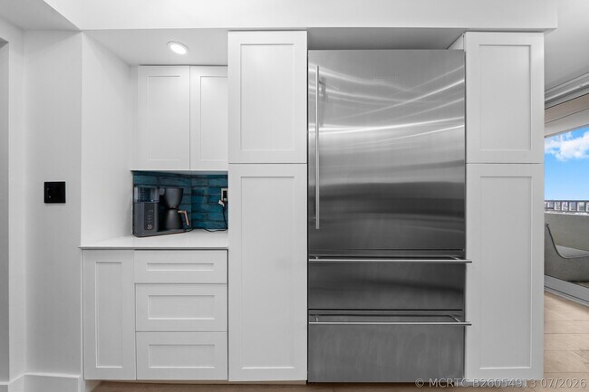 Building Photo - 1340 S Ocean Blvd