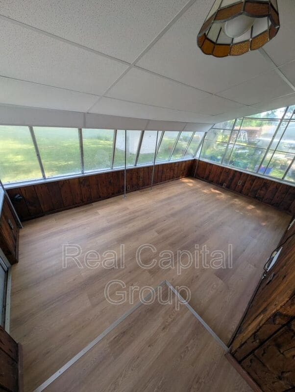 Building Photo - 27 Kingswood Dr