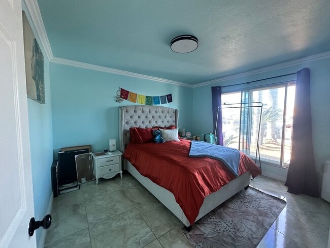 Building Photo - Prime Location! Pet-Friendly 1-Bedroom Condo Near Beach & Naval Bases