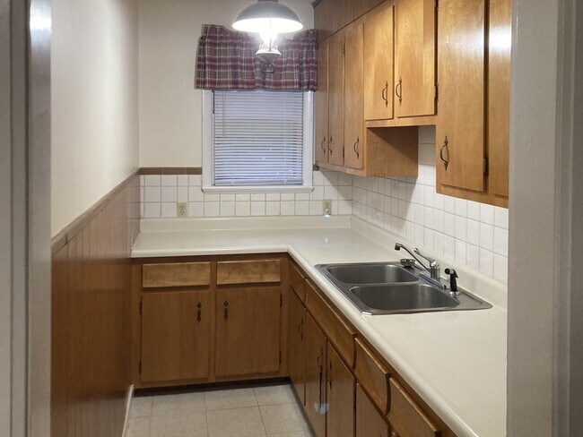 Building Photo - 109 Green Hill Pkwy