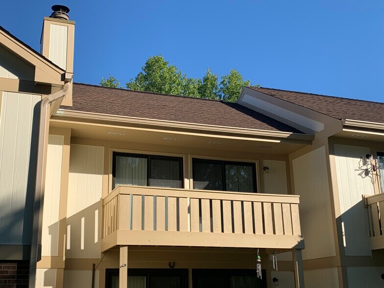 Building Photo - 442 Thornhill Ln