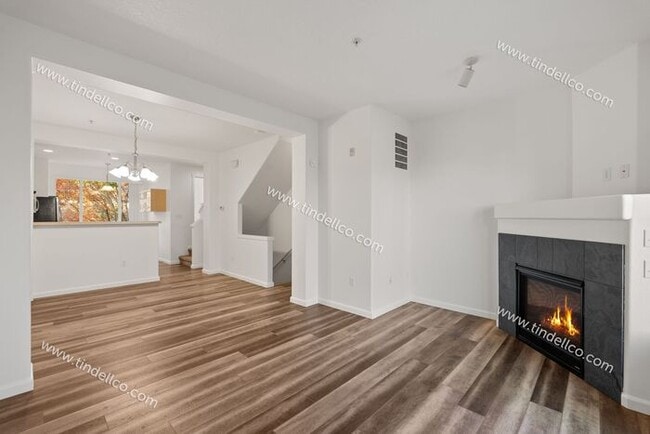 Building Photo - Charming Townhome w/ Fireplace, Balcony & More Near Progress Ridge!