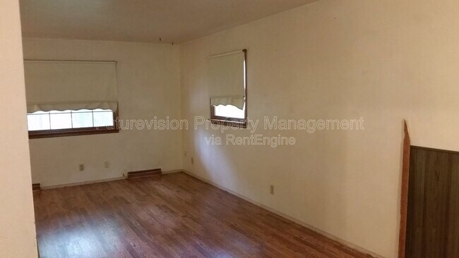 Building Photo - 3710 Kovarik Ln