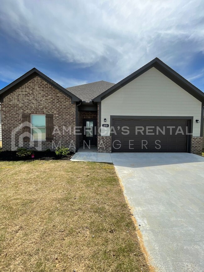 Primary Photo - New Construction Home for Rent in Cullman,...