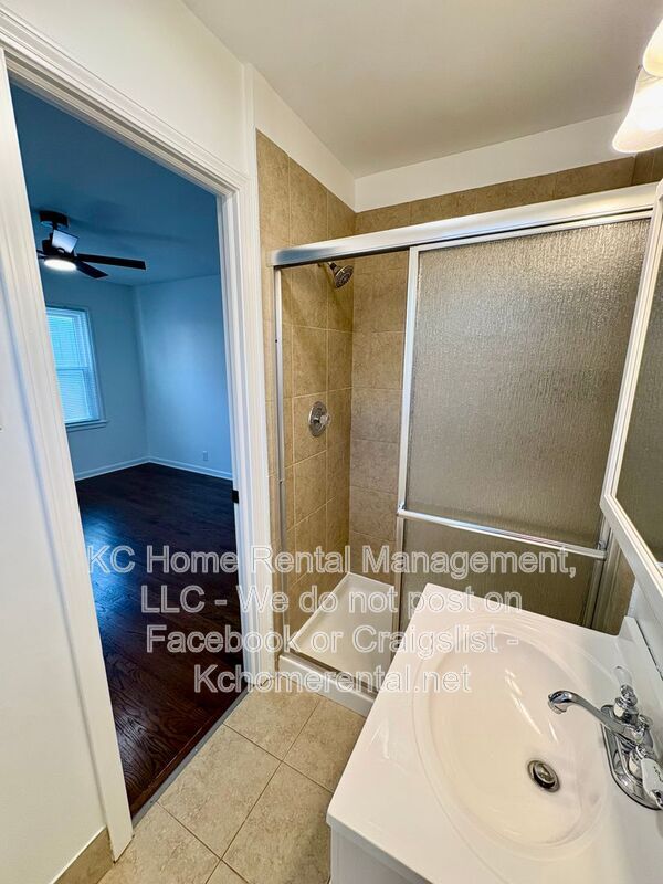 Building Photo - 9001 Jarboe St