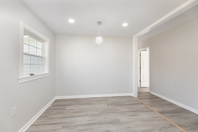 Building Photo - 1309 Ridge Ave