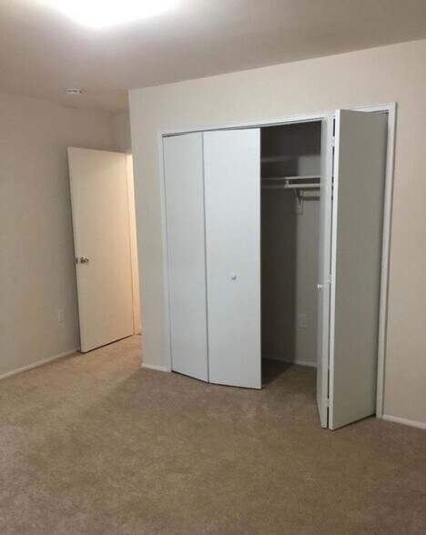 Building Photo - 5301 Westbard Cir