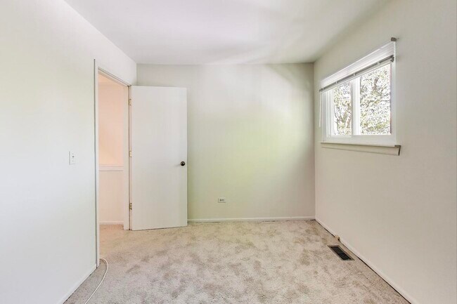 Building Photo - 1018 Pheasant Run Ln