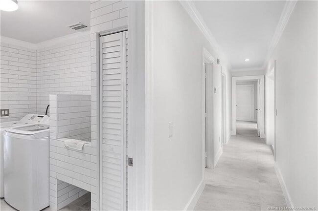 Building Photo - 4 Copaire Rd