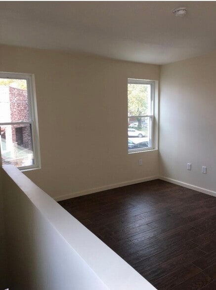 Living Room - 2801 S 16th St