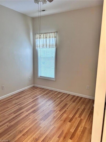 Building Photo - 7807 Braefield Dr