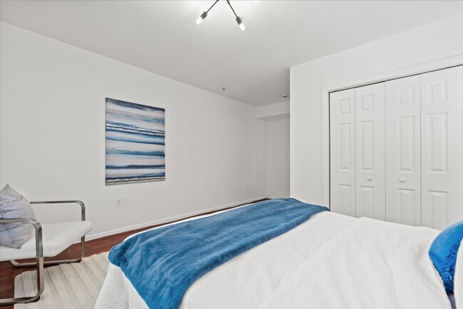 Building Photo - Stylish Trinidad 2BR/2BA Condo with Contemporary Upgrades and Skylights