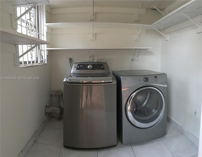 Building Photo - 13444 SW 62nd St