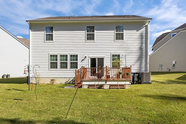 Building Photo - Beautiful Rental in Coosaw Preserve