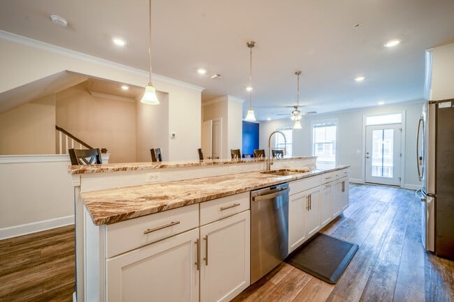 Building Photo - Modern Kincora Townhome-Style Condo | 3 Bedrooms | EV Charging | Backing to 165 Acres of Conserva...