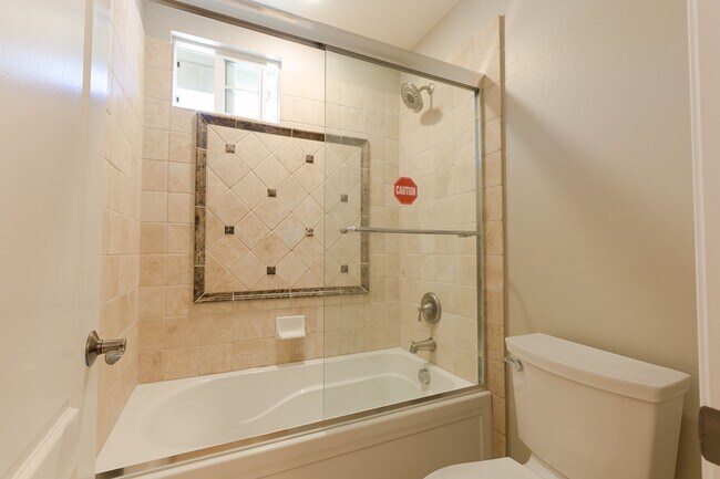 Building Photo - Single Family Golf Course Home for rent in...