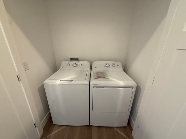 Building Photo - 3143 W 1625 N