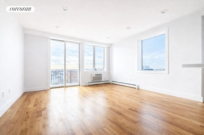 Building Photo - 1288 E 19th St