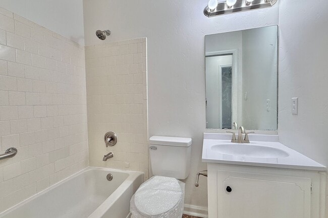 Building Photo - AVAILABLE NOW! (One Pet Maximum)