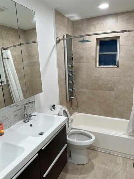 Building Photo - 4337 SW 49th St