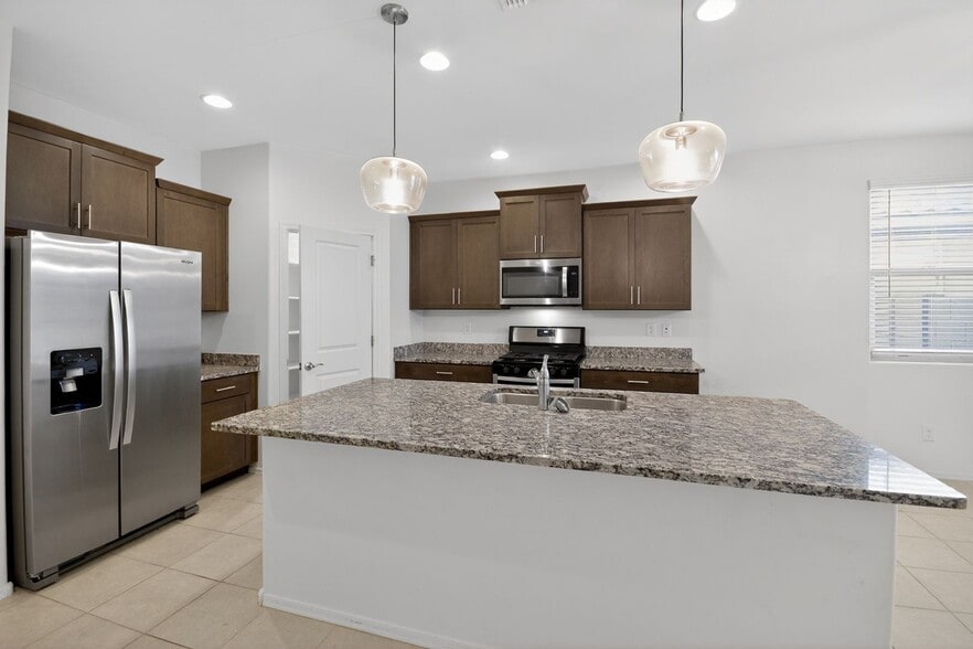 Building Photo - 12750 N Gibbs Ave