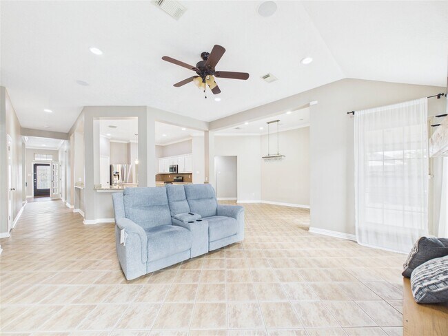 Building Photo - 4819 10 Sleep Ln