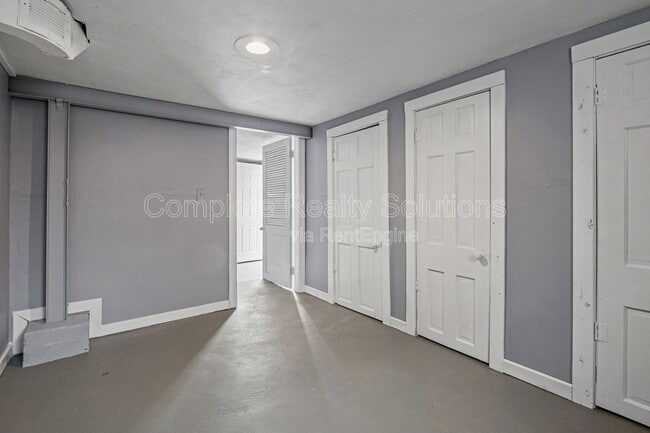 Building Photo - 5225 Fletcher St
