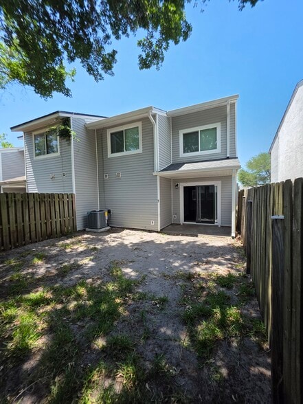 Building Photo - 3938 Solano Rd