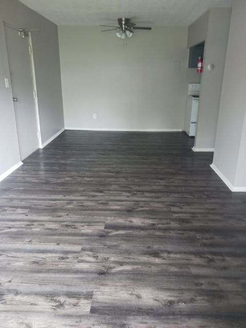 Building Photo - 20-60-60 S Linden Rd