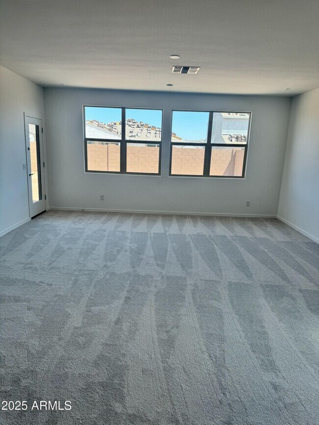 Building Photo - 25255 N 172nd Ln