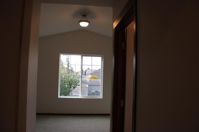 Building Photo - Oak Street Lofts, LLC #1