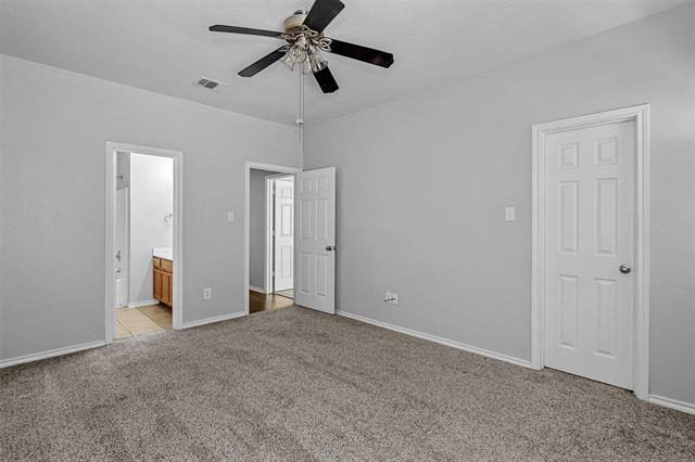 Building Photo - 827 Walnut St