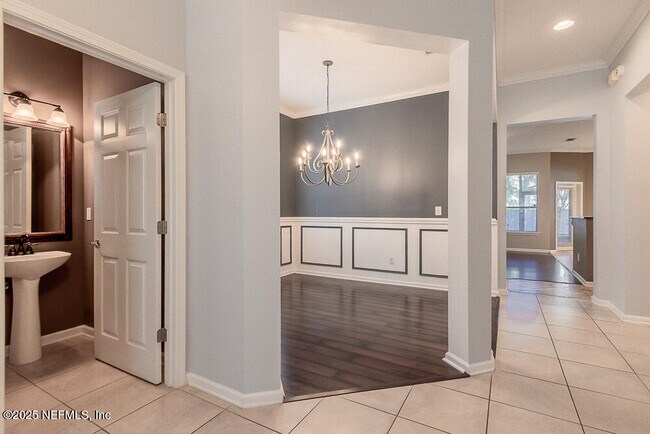 Building Photo - 6285 Wedmore Rd