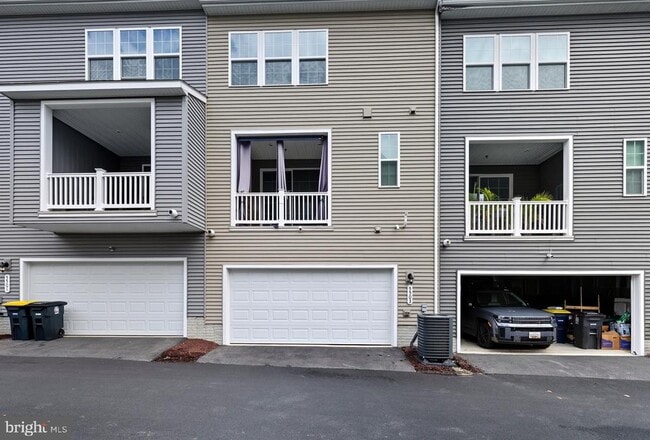 Building Photo - 5503 Billenca Ln