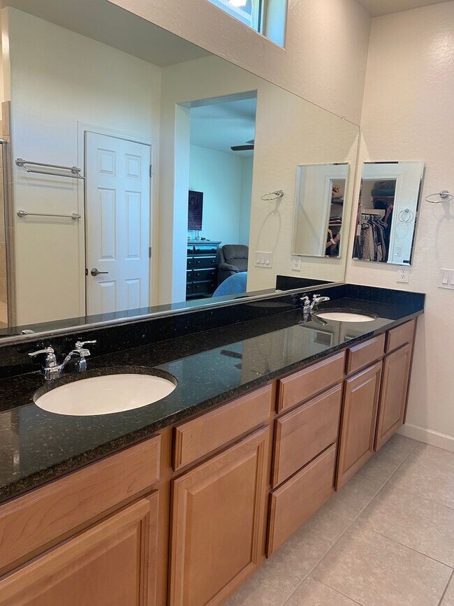 Building Photo - 4209 W Granite Basin Dr