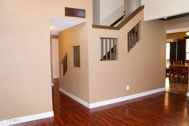 Building Photo - 3329 Tierra Sara Ln