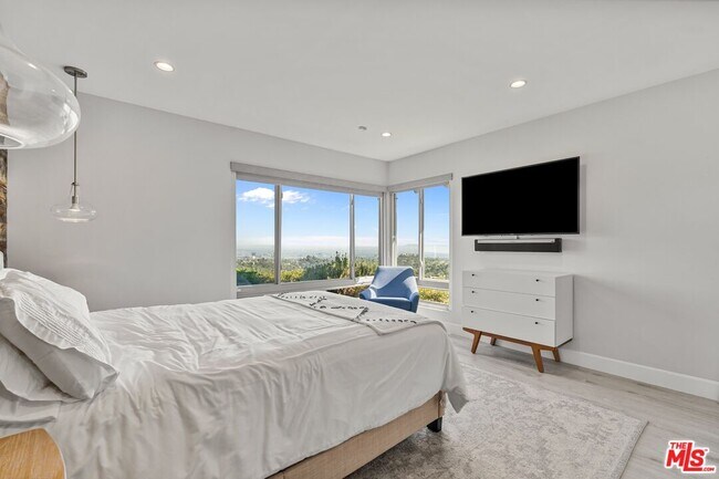 Building Photo - 2526 Cordelia Rd