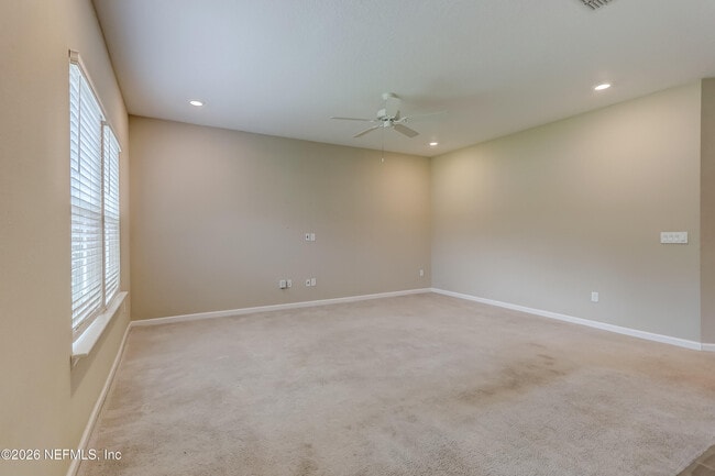 Building Photo - 10386 Pavnes Creek Dr