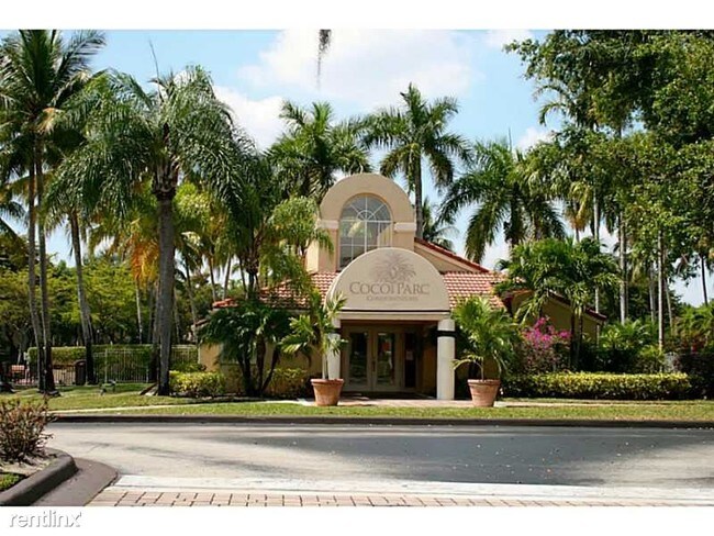 Building Photo - 1 br, 1 bath Condo - 641 Lyons Rd