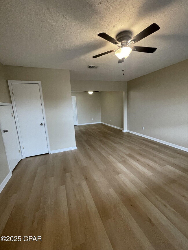 Building Photo - 5154 Marla Dr