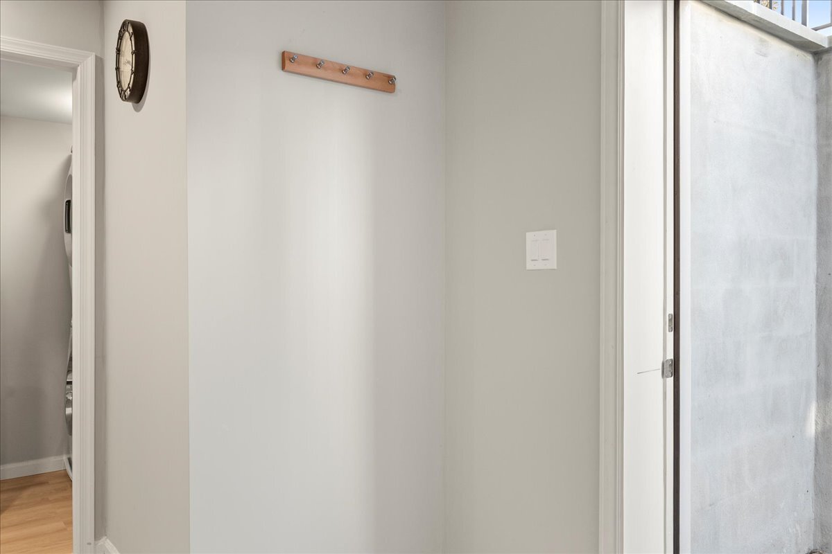 Building Photo - 1506 Mississippi Ave SE