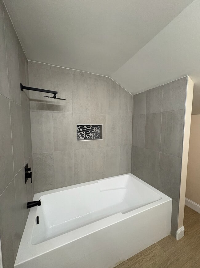 Building Photo - 516 Delaware Ave