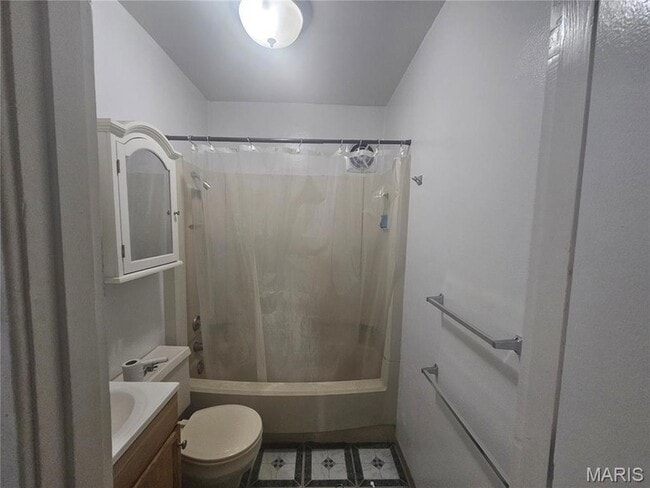 Building Photo - 8709 Alva Ave