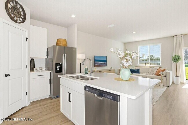 Building Photo - 3608 YORK Ln