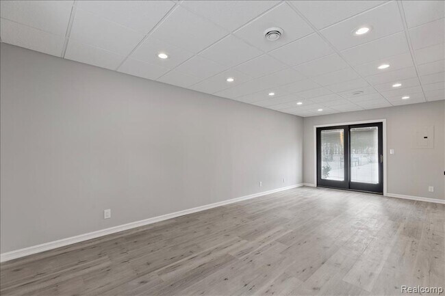 Building Photo - 3771 Gainesborough Dr