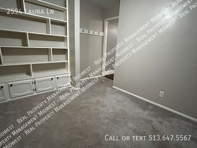 Building Photo - 2594 Laura Ln