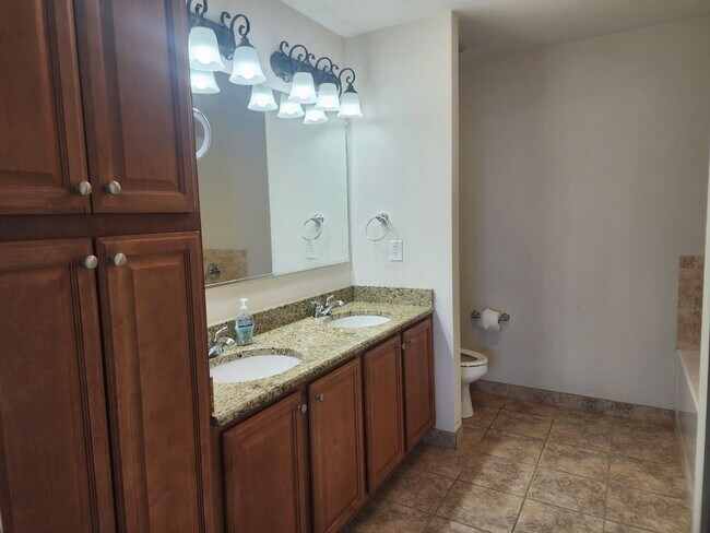 Building Photo - 223 Sky Sail