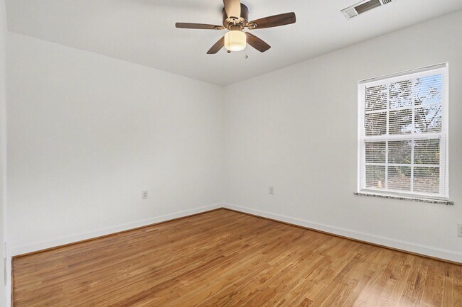 Building Photo - 3036 Peeler Rd