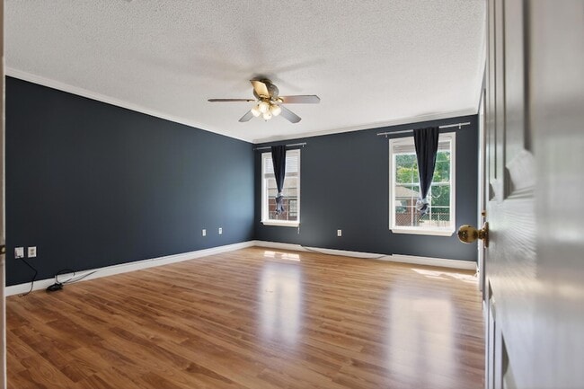 Building Photo - 4799 Coronado Cir