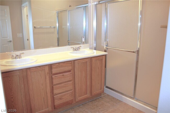 Building Photo - 2212 Sawtooth Mountain Dr